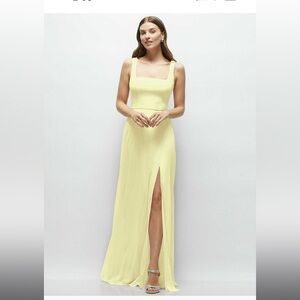 NWT Threads Beautiful Yellow Flowy Dress. Square Neck Line size 0 low front slit